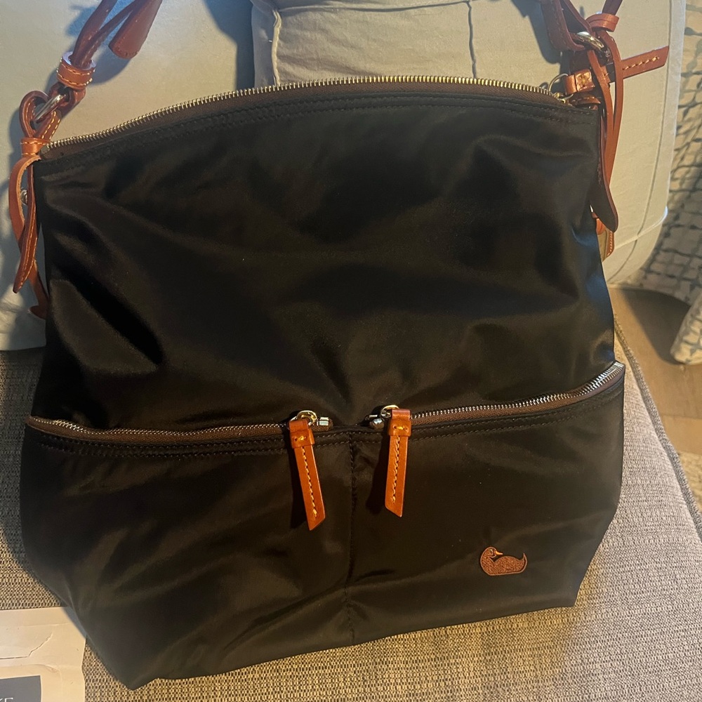 Dooney and Bourke Shoulder/tote bag nylon